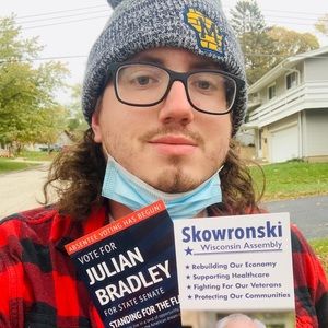 Meet your Posher, Eric